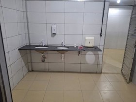 Galpão para alugar em Guarulhos com 750 m2 úteis