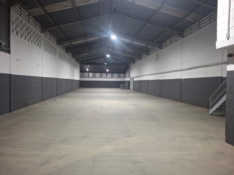 Galpão para alugar em Guarulhos com 5 banheiros, 6 vagas, 750 m2 de área útil, código 181-2259 (6/14)