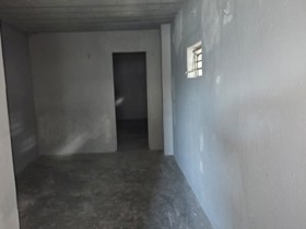 Galpão para alugar em Guarulhos com 925 m2 úteis