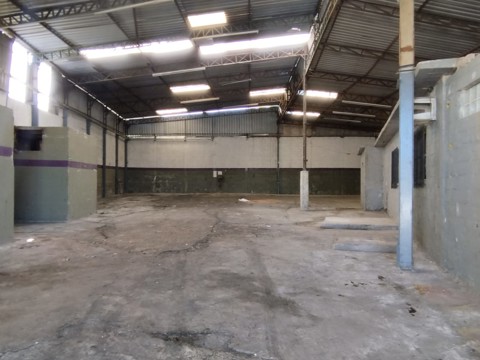 Galpão para alugar em Arujá com 4 banheiros, 2 vagas, 550 m2 de área útil, código 181-2261 (2/44)