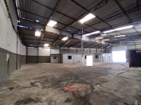 Galpão para alugar em Arujá com 4 banheiros, 2 vagas, 550 m2 de área útil, código 181-2261 (5/44)