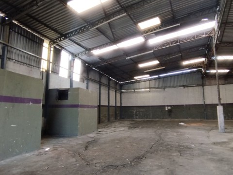 Galpão para alugar em Arujá com 4 banheiros, 2 vagas, 550 m2 de área útil, código 181-2261 (9/44)