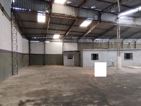 Galpão para alugar em Arujá com 4 banheiros, 2 vagas, 550 m2 de área útil, código 181-2261 (13/44)
