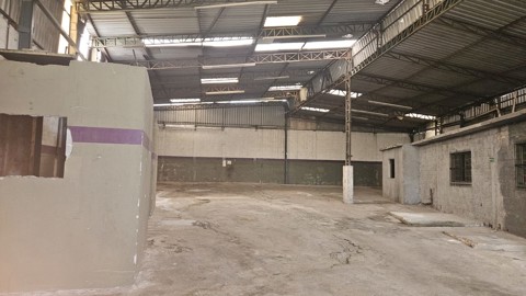 Galpão para alugar em Arujá com 4 banheiros, 2 vagas, 550 m2 de área útil, código 181-2261 (25/44)