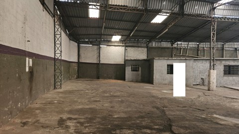 Galpão para alugar em Arujá com 4 banheiros, 2 vagas, 550 m2 de área útil, código 181-2261 (40/44)