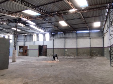 Galpão para alugar em Arujá com 4 banheiros, 2 vagas, 550 m2 de área útil, código 181-2261 (44/44)