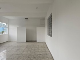 Galpão para alugar em Guarulhos com 750 m2 úteis