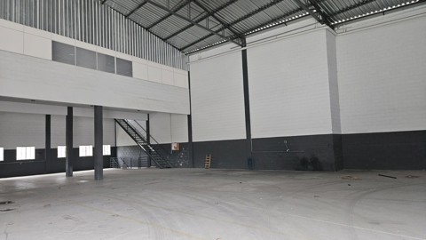 Galpão para alugar em Guarulhos com 5 banheiros, 4 vagas, 721 m2 de área útil, código 181-2267 (13/23)