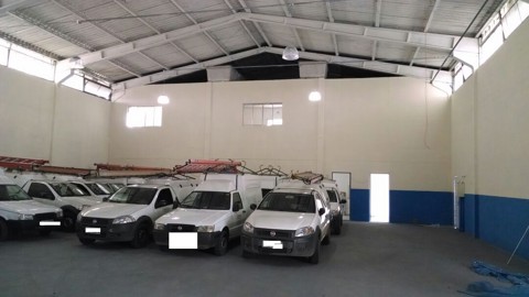 Galpão em Guarulhos com 4 banheiros, 3 vagas, 550 m2 de área útil, código 181-2272 (7/14)