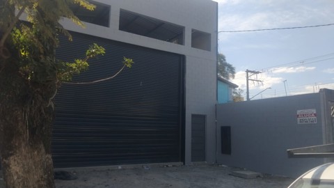 Galpão para alugar em Guarulhos com 4 banheiros, 2 vagas, 260 m2 de área útil, código 181-2275 (1/4)