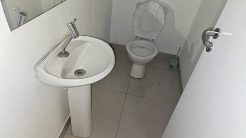 Galpão para alugar em Guarulhos com 2 banheiros, 2 vagas, 650 m2 de área útil, código 181-2289 (3/17)