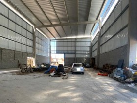 Galpão para alugar em Itaquaquecetuba com 800 m2 úteis