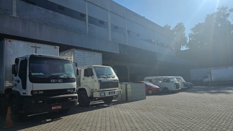Galpão para alugar em Guarulhos com 6 banheiros, 15 vagas, 1.837 m2 de área útil, código 181-2293 (59/70)