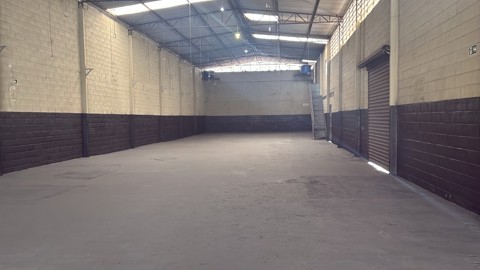 Galpão para alugar em Guarulhos com 5 banheiros, 3 vagas, 750 m2 de área útil, código 181-2299 (4/12)