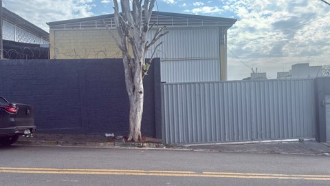 Galpão para alugar em Guarulhos com 5 banheiros, 3 vagas, 750 m2 de área útil, código 181-2299 (7/12)