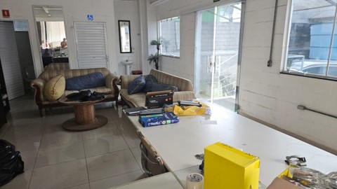 Galpão para alugar em Guarulhos com 4 banheiros, 6 vagas, 1.730 m2 de área útil, código 181-2302 (24/36)