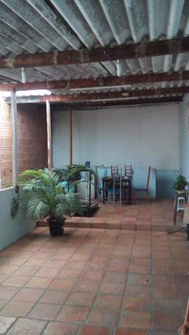 Casa à venda em Guarulhos (Jd Pres Dutra), 2 dormitórios, 1 banheiro, 2 vagas, código 300-703 (24/24)