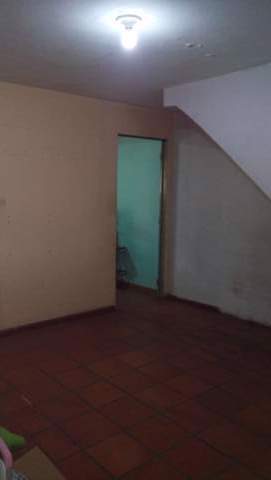 Sobrado à venda em Guarulhos (Res Pq Cumbica - Bonsucesso), 2 dormitórios, 1 banheiro, 2 vagas, código 300-741 (6/26)