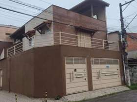 Sobrado à venda em Guarulhos, 3 dorms, 2 suítes, 5 wcs, 3 vagas