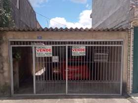 Casa à em em Guarulhos, 1 dorm, 2 wcs, 2 vagas