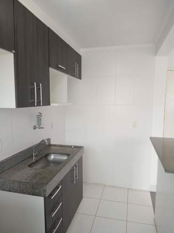 Apartamento à venda em Guarulhos (Jd Pres Dutra), 2 dormitórios, 1 banheiro, 1 vaga, código 300-854 (8/18)