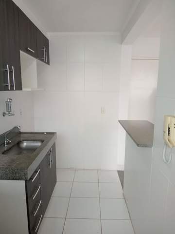 Apartamento à venda em Guarulhos (Jd Pres Dutra), 2 dormitórios, 1 banheiro, 1 vaga, código 300-854 (10/18)
