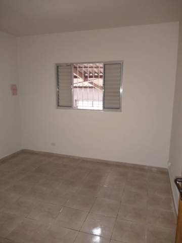 Casa para alugar em Guarulhos (Jd Pres Dutra), 1 dormitório, 1 banheiro, código 300-919 (15/18)