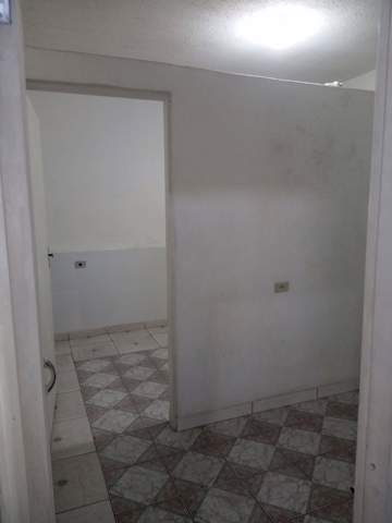 Casa para alugar em Guarulhos (Jd Pres Dutra), 1 dormitório, 1 banheiro, código 300-941 (4/8)