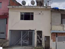 Sobrado à venda em Guarulhos, 3 dorms, 2 wcs, 1 vaga