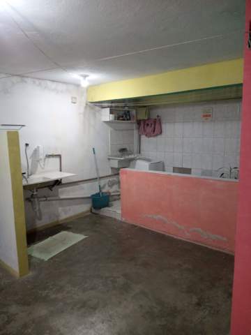 Salão à venda em Guarulhos (Jd Pres Dutra), 2 banheiros, 2 vagas, código 300-965 (10/27)