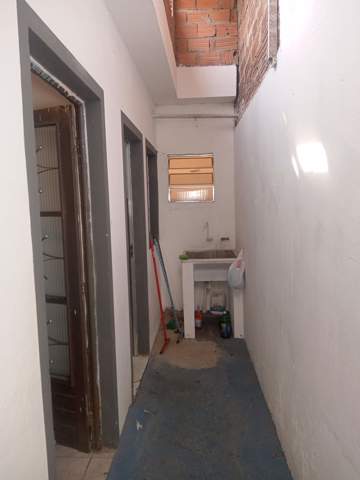 Casa à venda em Guarulhos (Jd Pres Dutra), 1 dormitório, 1 banheiro, 3 vagas, código 300-974 (9/17)
