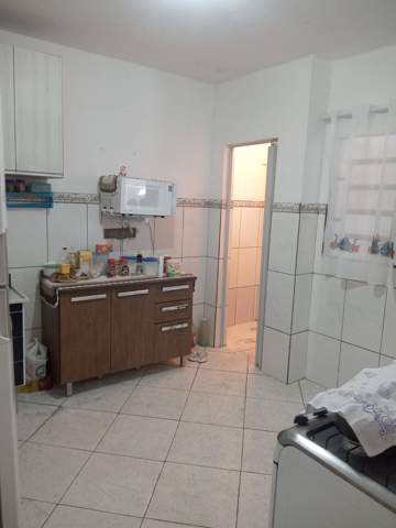 Casa à venda em Guarulhos (Jd Pres Dutra), 1 dormitório, 1 banheiro, 3 vagas, código 300-974 (10/17)