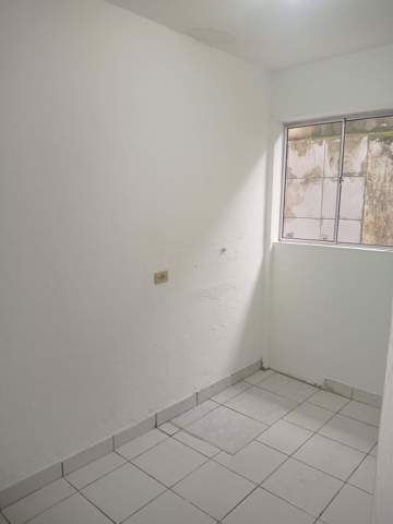 Casa para alugar em Guarulhos (Jd Pres Dutra), 1 dormitório, 1 banheiro, código 300-995 (5/12)