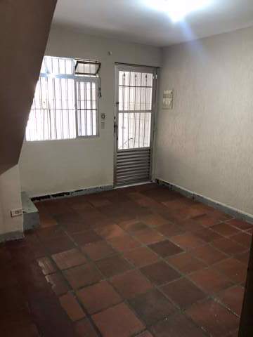 Sobrado à venda em Guarulhos (Res Pq Cumbica - Bonsucesso), 2 dormitórios, 1 banheiro, 1 vaga, código 300-1015 (8/20)