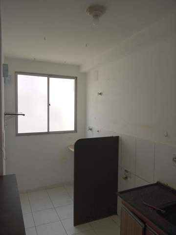 Apartamento em Guarulhos (Jd Pres Dutra), 2 dormitórios, 1 banheiro, 1 vaga, código 300-1023 (8/17)