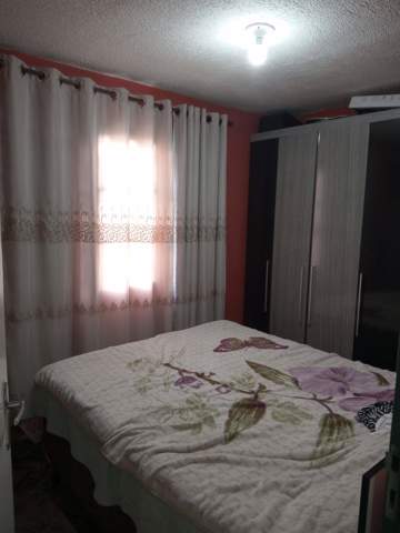 Assobradada à venda em Guarulhos (Inocoop - Bonsucesso), 2 dormitórios, 1 banheiro, 1 vaga, código 300-1025 (9/13)