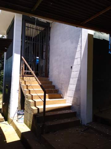 Casa para alugar em Guarulhos (Água Azul), 2 dormitórios, 1 banheiro, 8 vagas, código 300-1042 (5/13)
