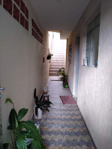 Casa à venda em Guarulhos (Jd Pres Dutra), 5 dormitórios, 2 banheiros, 2 vagas, código 300-1043 (5/24)