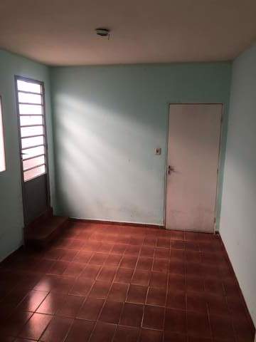 Casa para alugar em Guarulhos (Jd Pres Dutra), 1 dormitório, 1 banheiro, código 300-1075 (7/12)