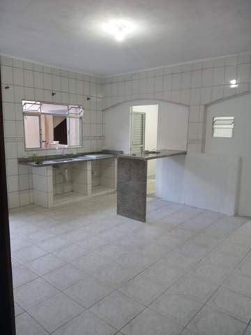Casa para alugar em Guarulhos (Inocoop - Bonsucesso), 2 dormitórios, 1 banheiro, 2 vagas, código 300-1090 (8/18)