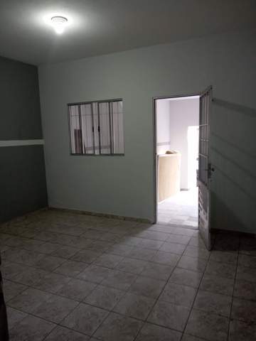 Casa para alugar em Guarulhos (Jd Pres Dutra), 1 dormitório, 1 banheiro, 1 vaga, código 300-1091 (7/14)