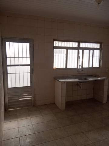 Casa para alugar em Guarulhos (Jd Pres Dutra), 1 dormitório, 1 banheiro, 1 vaga, código 300-1091 (12/14)