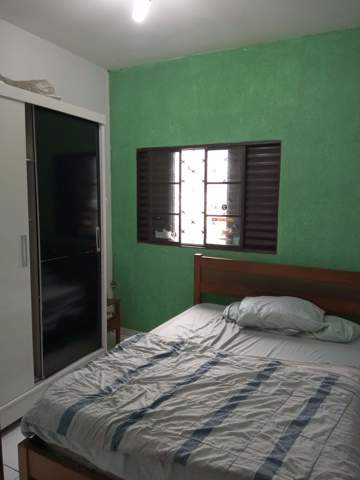 Casa em Guarulhos (Jd Pres Dutra), 4 dormitórios, 1 suite, 3 banheiros, 6 vagas, código 300-1101 (18/22)