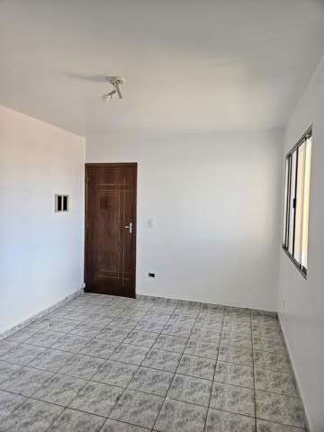 Apartamento em Guarulhos (Jd Maria Dirce - Pres Dutra), 2 dormitórios, 1 banheiro, 1 vaga, código 300-1140 (7/18)