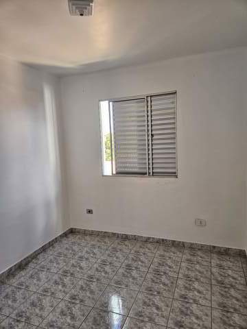 Apartamento em Guarulhos (Jd Maria Dirce - Pres Dutra), 2 dormitórios, 1 banheiro, 1 vaga, código 300-1140 (15/18)