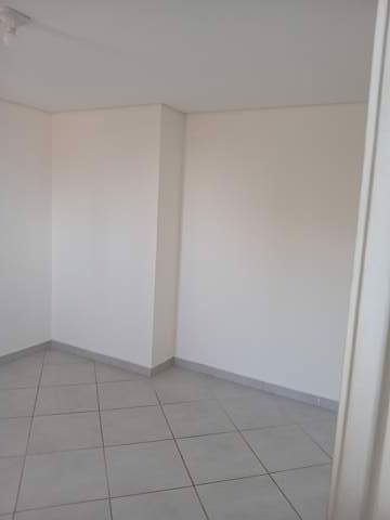 Sobrado para alugar em Guarulhos (Jd Pres Dutra), 1 dormitório, 1 banheiro, código 300-1237 (11/15)