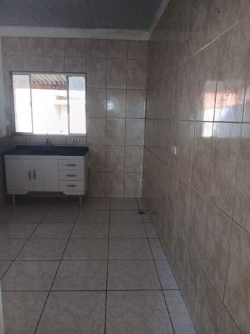 Sobrado para alugar em Guarulhos (Jd Pres Dutra), 2 dormitórios, 1 banheiro, código 300-1244 (8/16)
