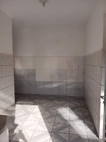 Casa para alugar em Guarulhos (Jd Pres Dutra), 1 dormitório, 1 banheiro, código 300-1245 (5/13)