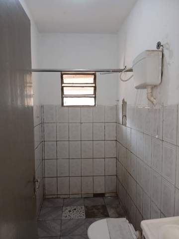 Casa para alugar em Guarulhos (Jd Pres Dutra), 1 dormitório, 1 banheiro, código 300-1245 (9/13)
