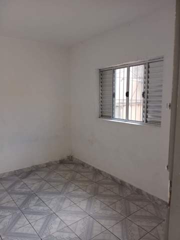 Casa para alugar em Guarulhos (Jd Pres Dutra), 1 dormitório, 1 banheiro, código 300-1245 (12/13)